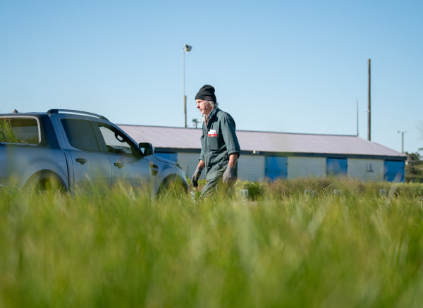 TRC Riparian Planting 20 Jeremy Moa