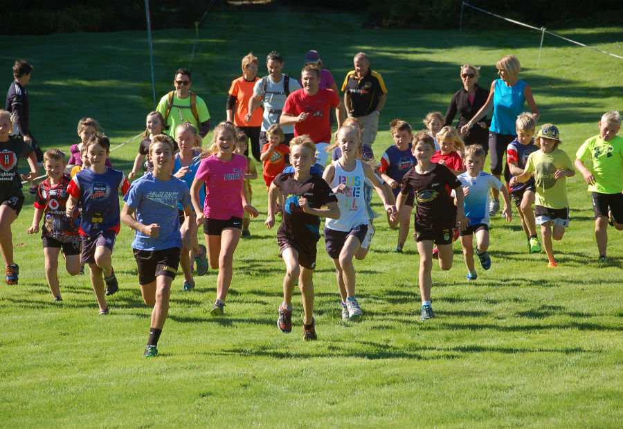 Photo of runners participating in the Pukeiti Adventure Trail run