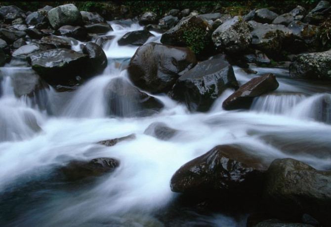 Hero Shots Stream blurred water SP