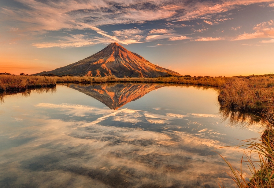 Hero shots Mt Taranak reflection Pixabay